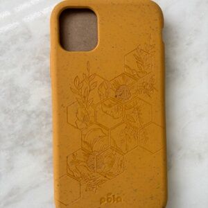 Pela Honey (Bee Edition) iPhone 11 Case